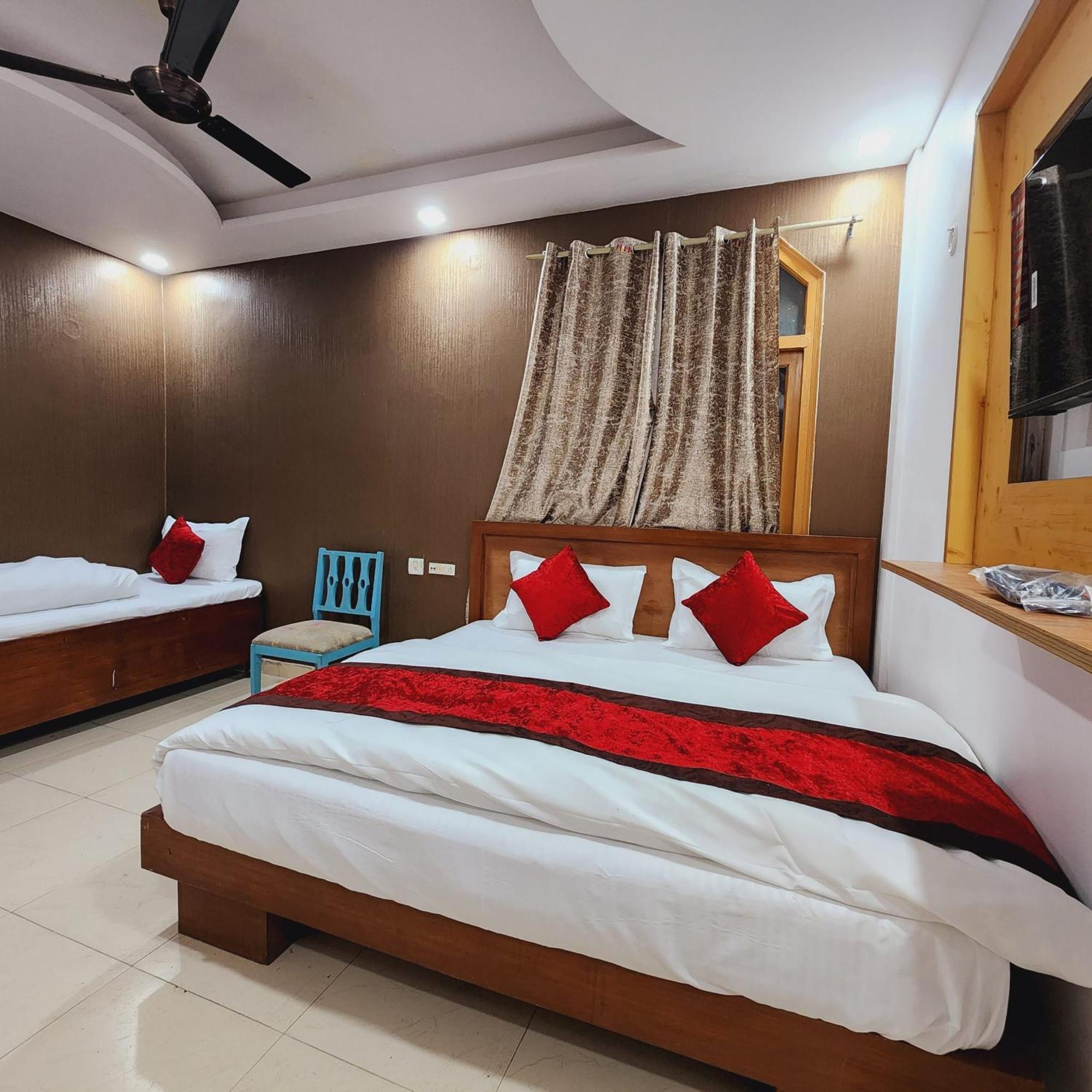 Hotel Royal Afghan Nuova Delhi Esterno foto
