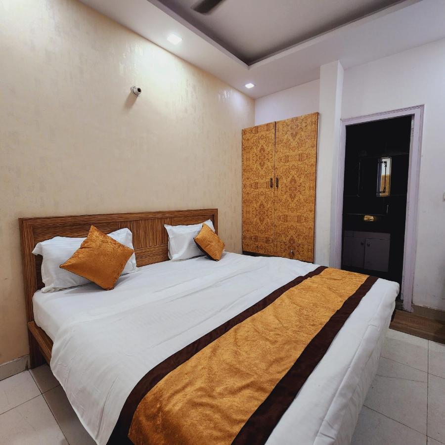 Hotel Royal Afghan Nuova Delhi Esterno foto