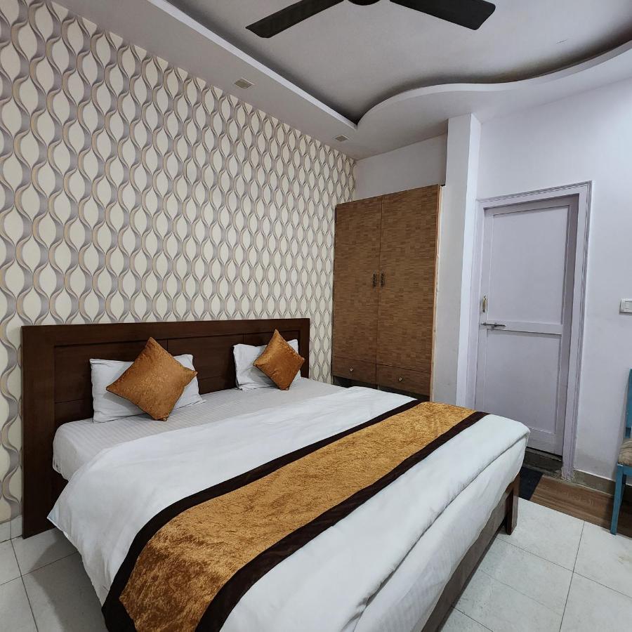 Hotel Royal Afghan Nuova Delhi Esterno foto