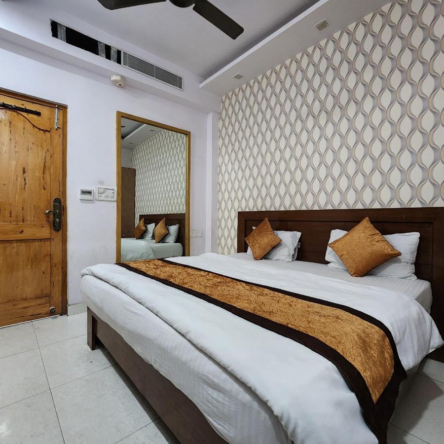 Hotel Royal Afghan Nuova Delhi Esterno foto