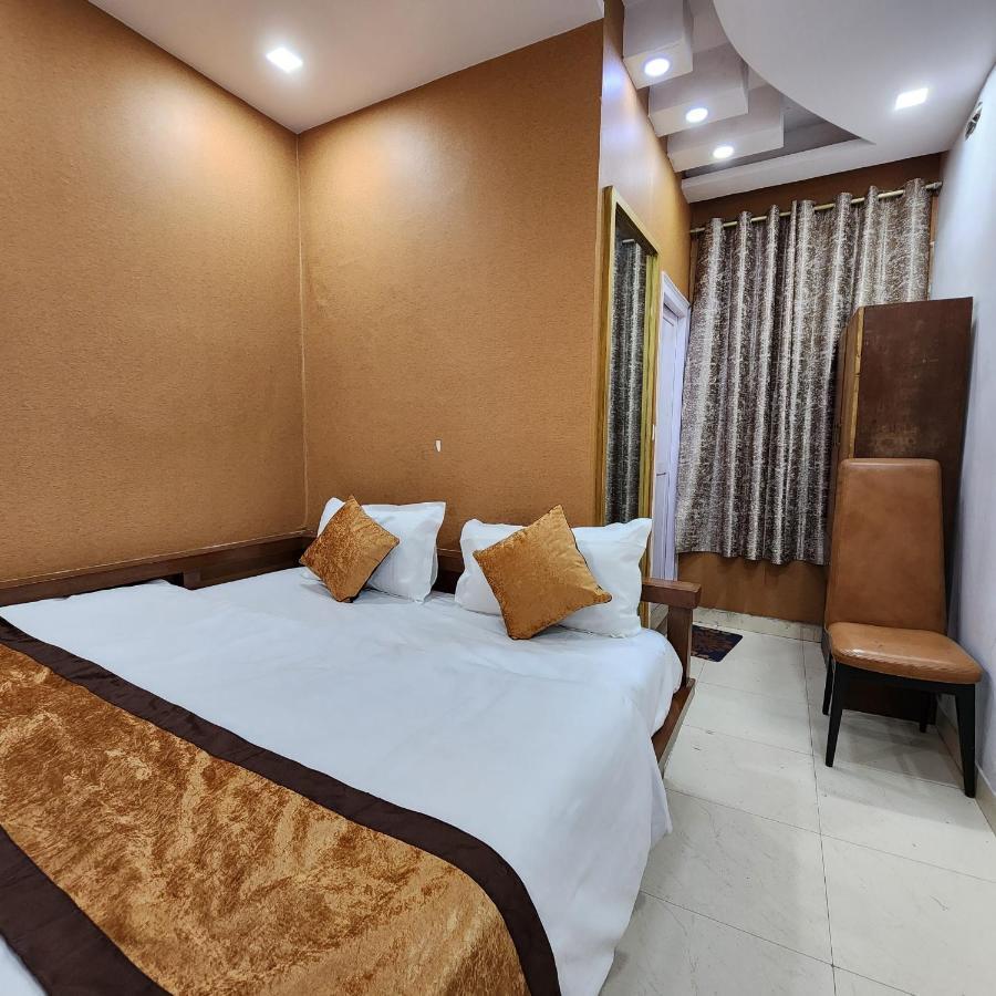 Hotel Royal Afghan Nuova Delhi Esterno foto