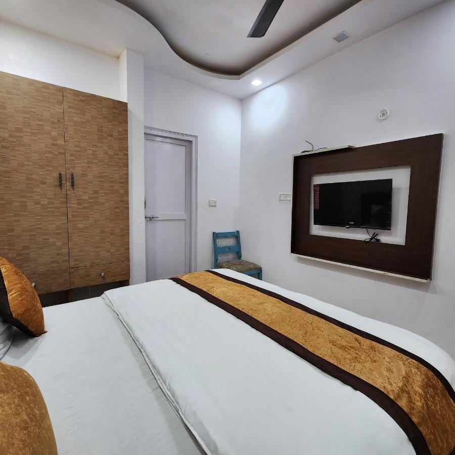 Hotel Royal Afghan Nuova Delhi Esterno foto