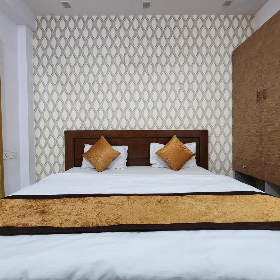 Hotel Royal Afghan Nuova Delhi Esterno foto