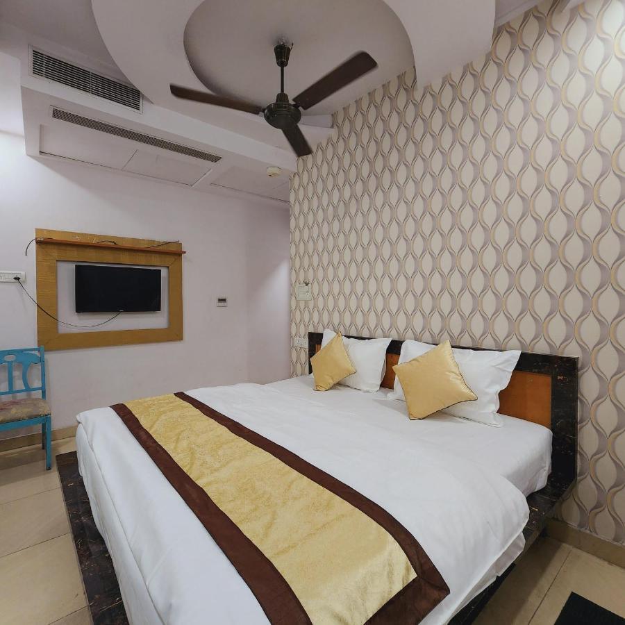 Hotel Royal Afghan Nuova Delhi Esterno foto